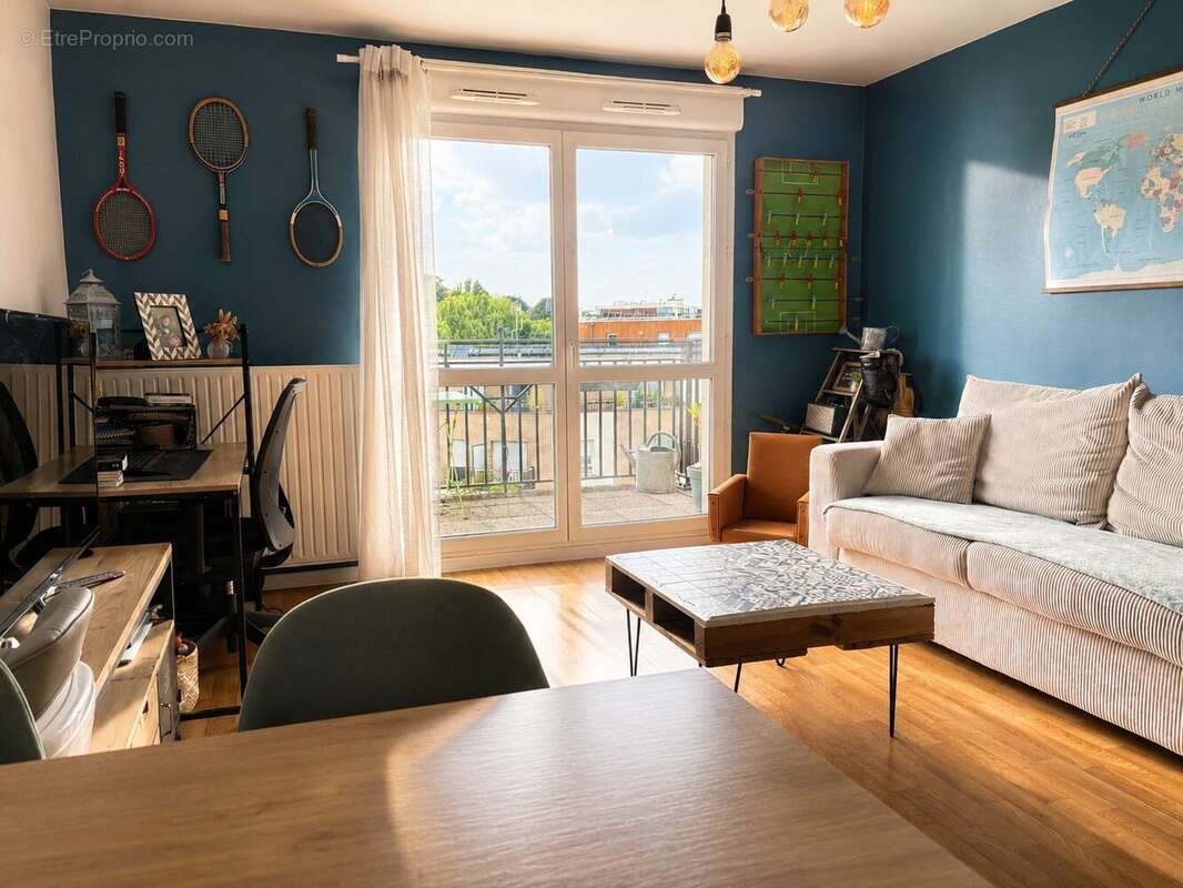 Appartement à FONTENAY-LE-FLEURY