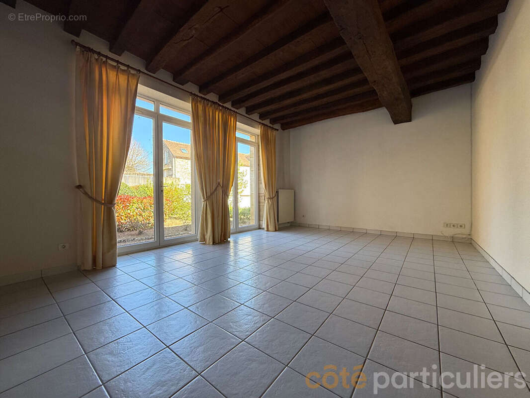 Appartement à SAINT-AMAND-MONTROND