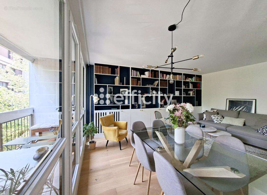 Appartement à GARCHES