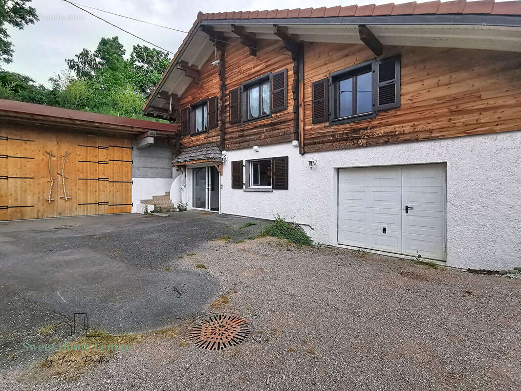 Maison à PERRIGNIER