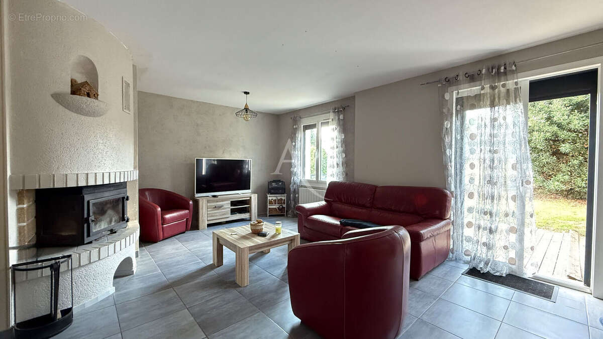 Maison à BELLEVILLE-SUR-VIE