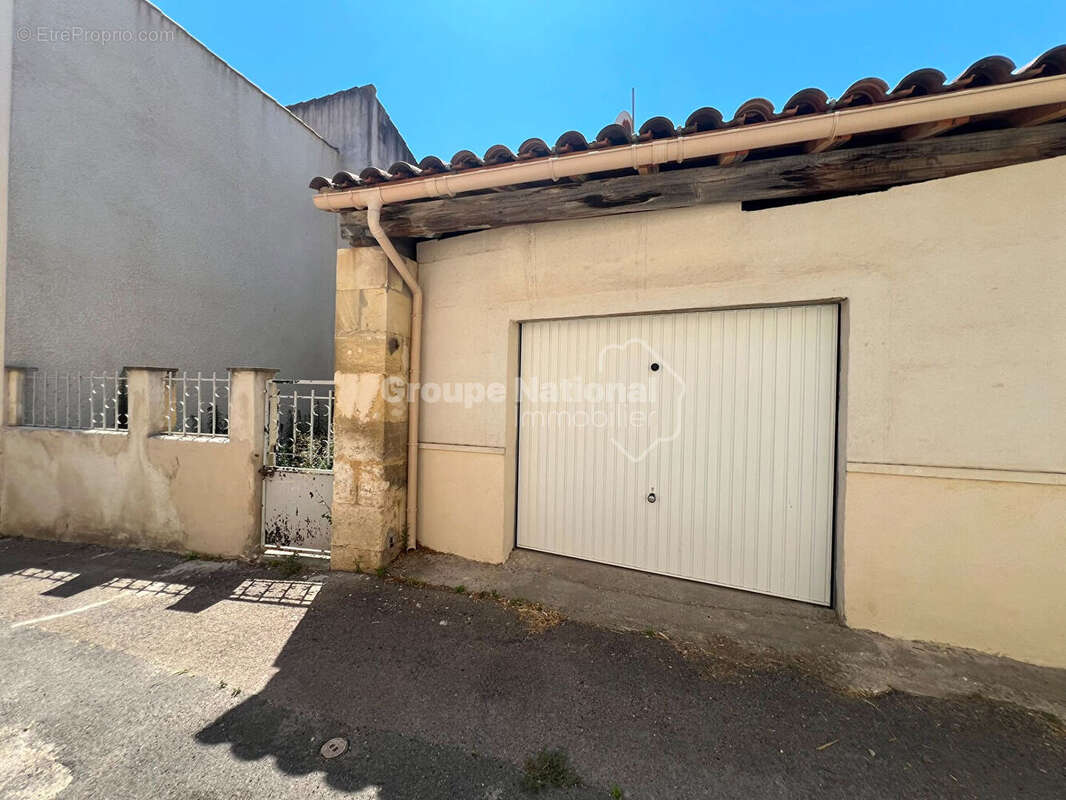 2 maisons avec jardinet et garage à Jonquieres Saint Vincent - photo 11