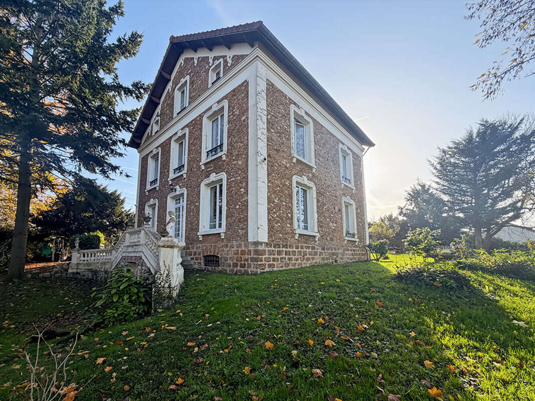 Maison à VILLEBON-SUR-YVETTE