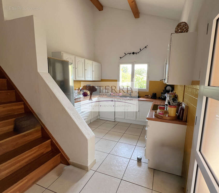 Vente en viager bouquet 50.000€ rente mensuelle 828€ - aleria - photo 6