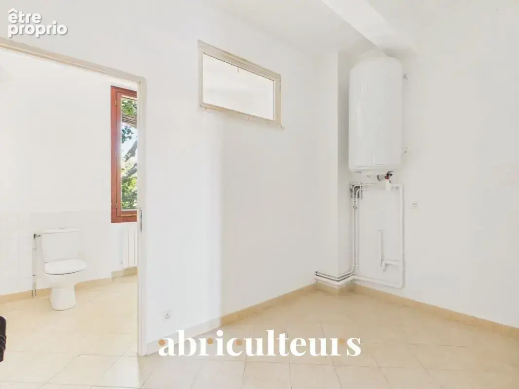 Maison de village avec jardin, garage, cave et grenier aménageable à Saint-Cannat - photo 13