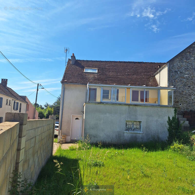 Maison à MARLES-EN-BRIE