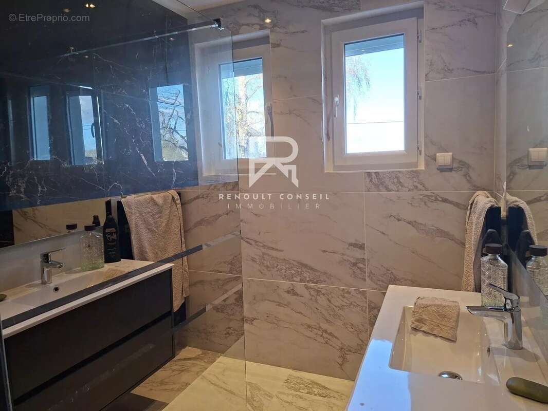 Maison à BEAUMONT-LE-ROGER