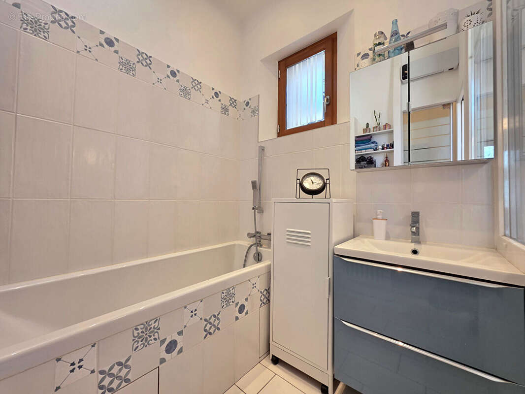 Maison à ROMANS-SUR-ISERE