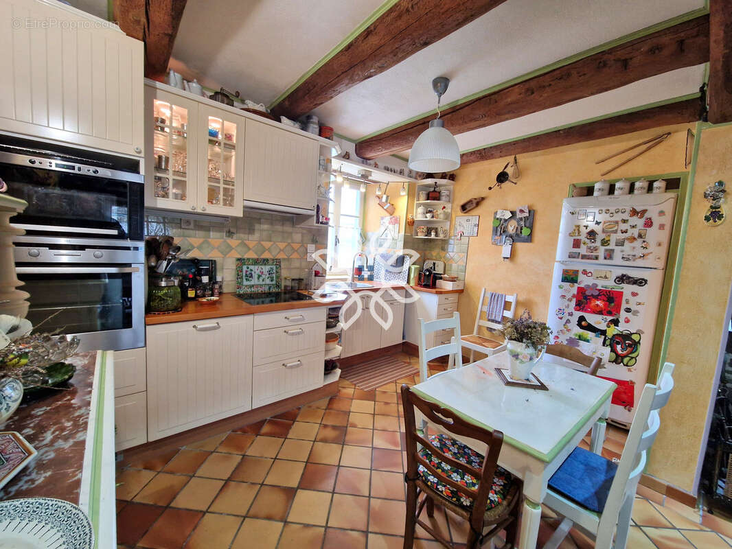 Maison à MASSIAC