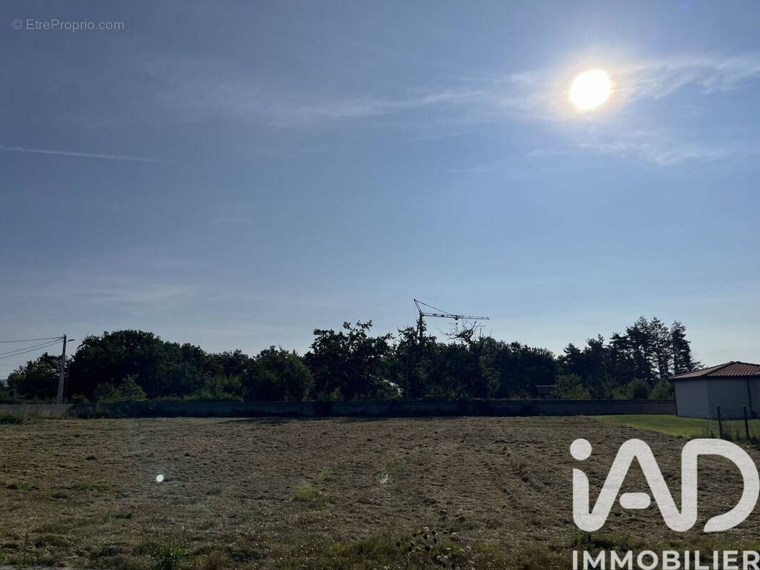 Photo 1 - Terrain à ORLEAT