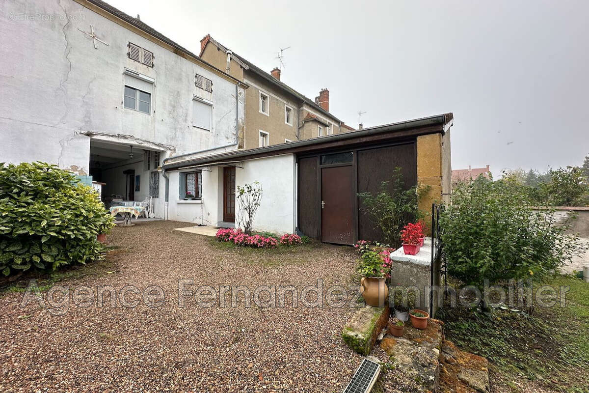 Maison 240 m² à Marcigny  - photo 6