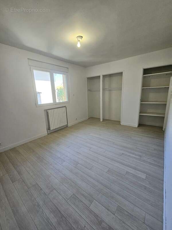 Maison à BRUGUIERES