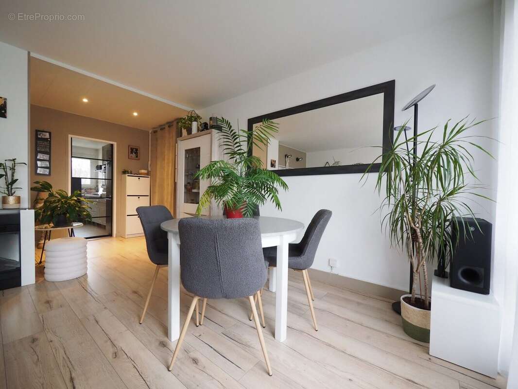 Appartement à BOIS-D'ARCY