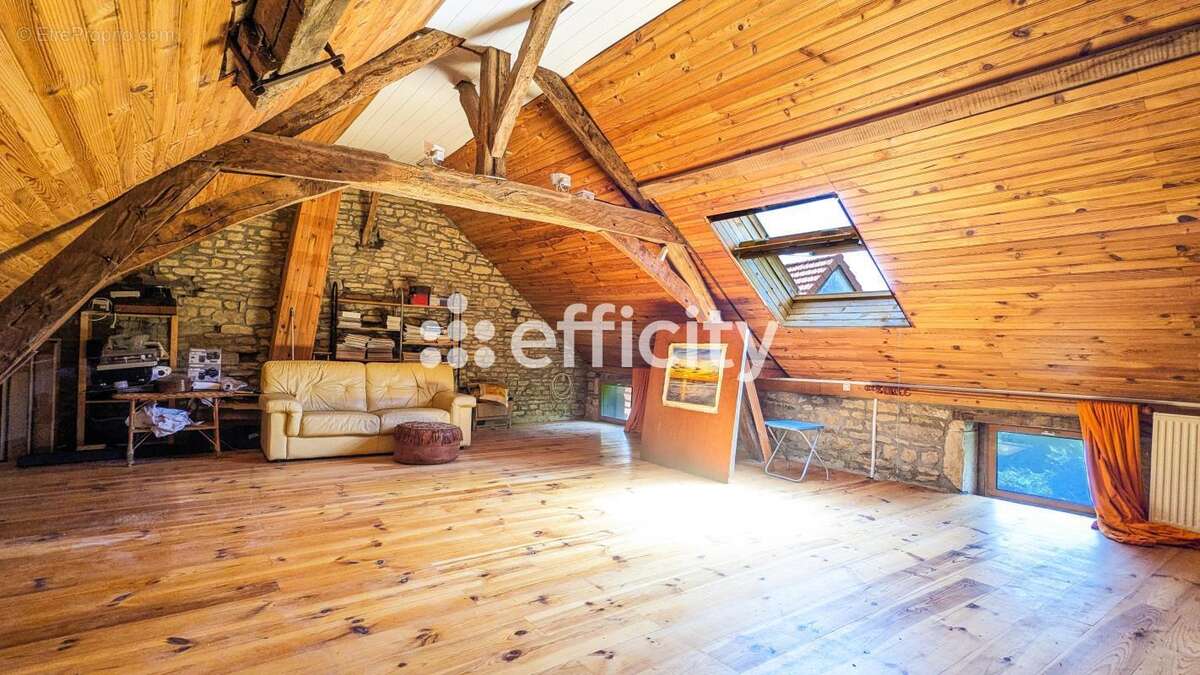 Maison 145 m² à Cruzille  - photo 14