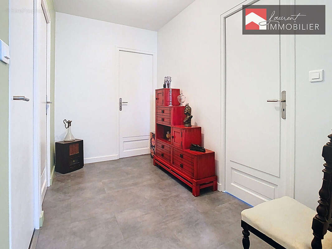 Maison à PONT-DE-VAUX