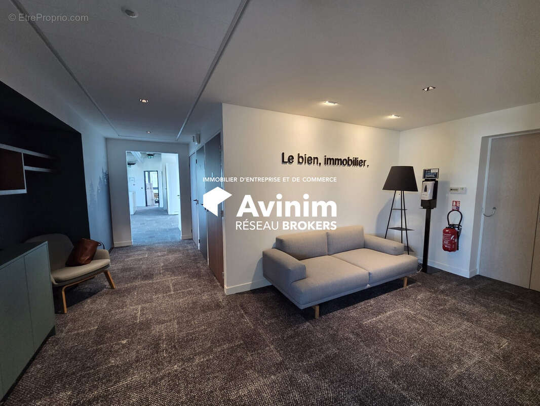 Commerce 335 m² à Annecy  - photo 4