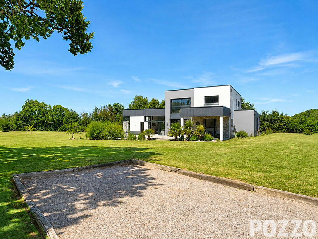 A vendre: Maison contemporaine à Quettreville Sur Sienne- à 8 kms de la mer- sans aucun voisinage - photo 3