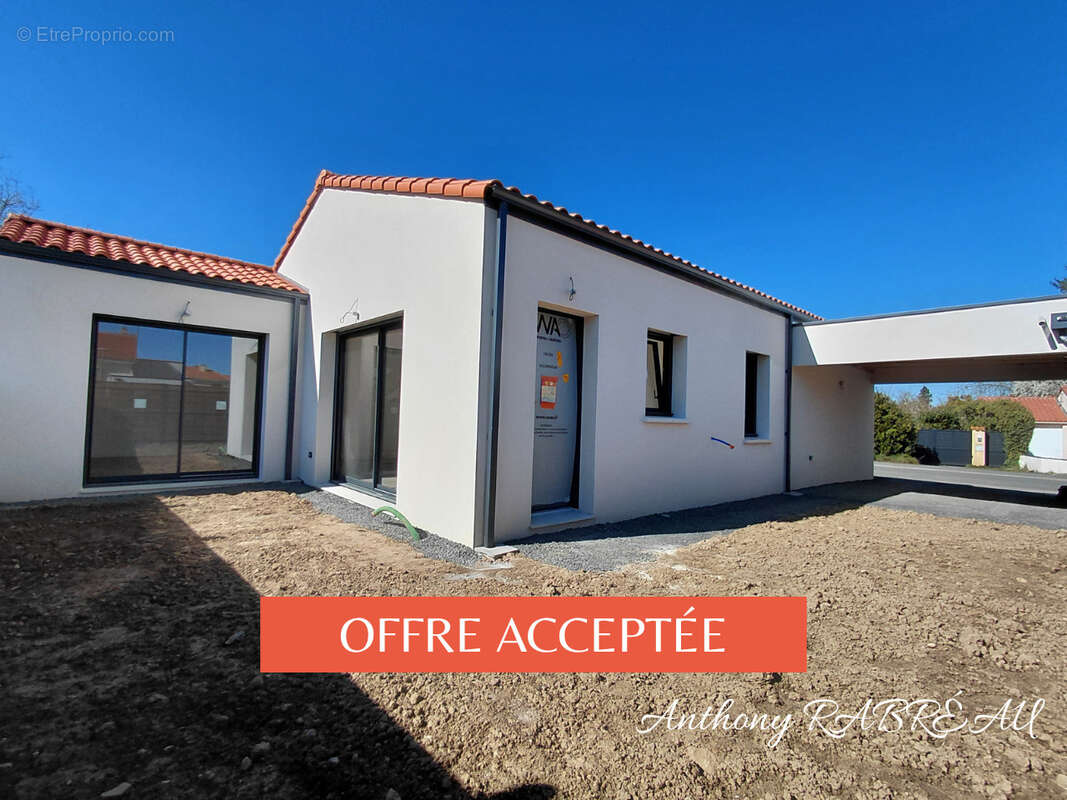 Maison à LES HERBIERS