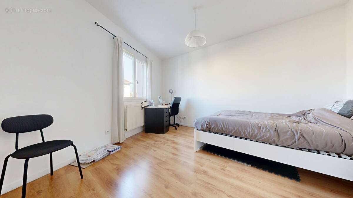 Maison à LYON-8E
