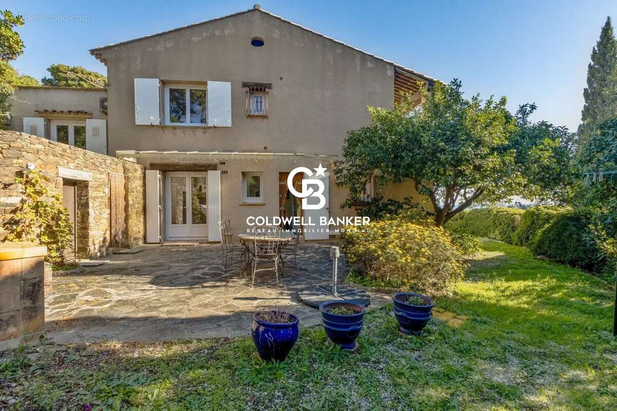 Maison à RAYOL-CANADEL-SUR-MER