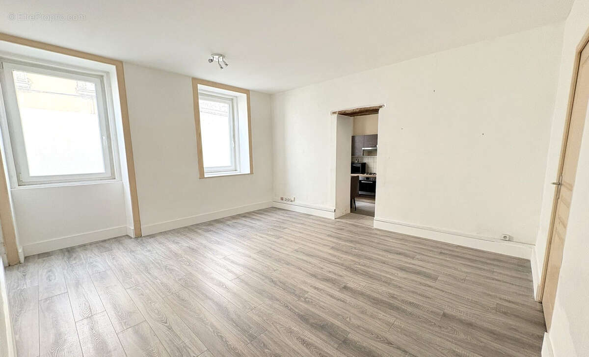 Commerce à BOURG-EN-BRESSE