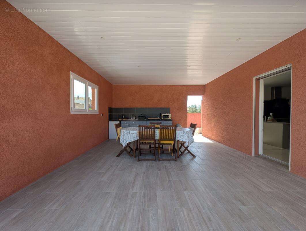Maison à USCLAS-D'HERAULT