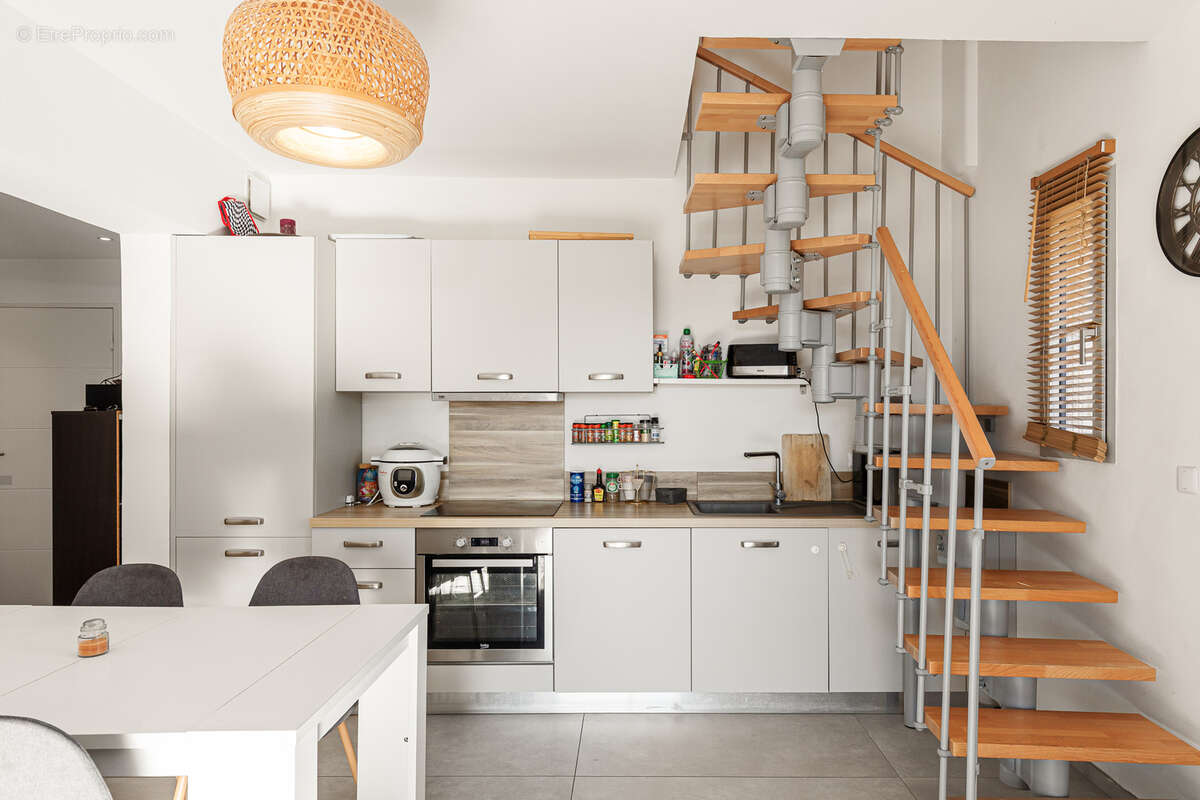 Appartement à MOUANS-SARTOUX