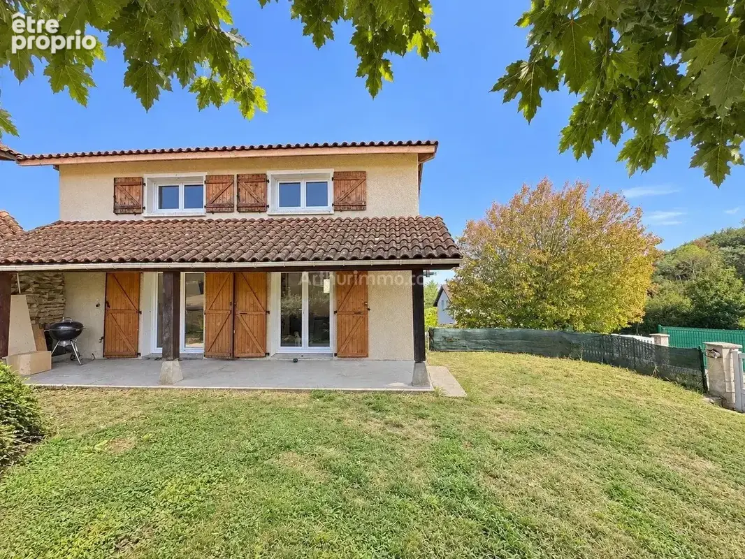 Maison à MORESTEL