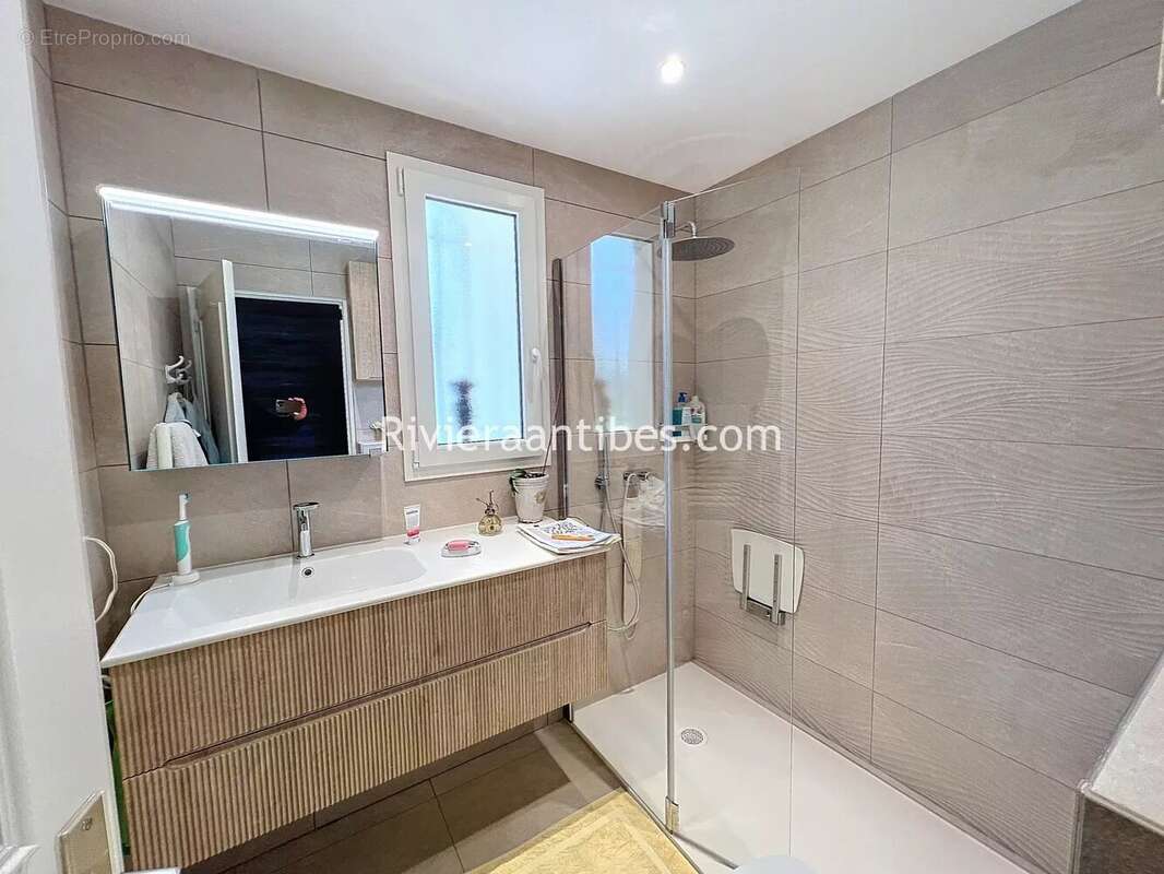 Appartement à CAGNES-SUR-MER