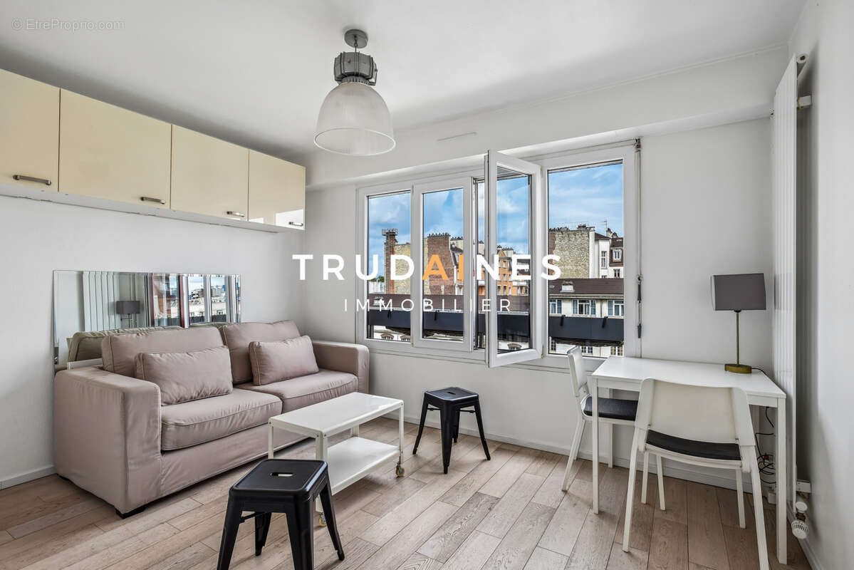 Appartement à PARIS-11E