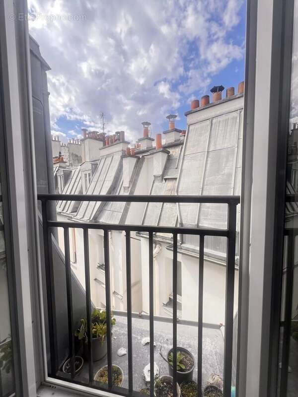Appartement à PARIS-11E