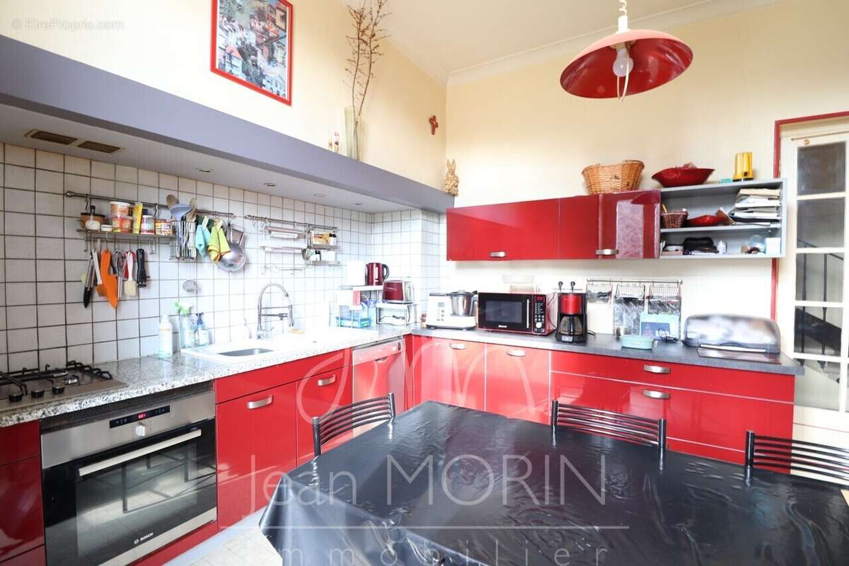 Maison à TOURNON-SUR-RHONE