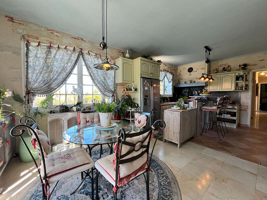 Maison à SAINTE-LIVRADE-SUR-LOT