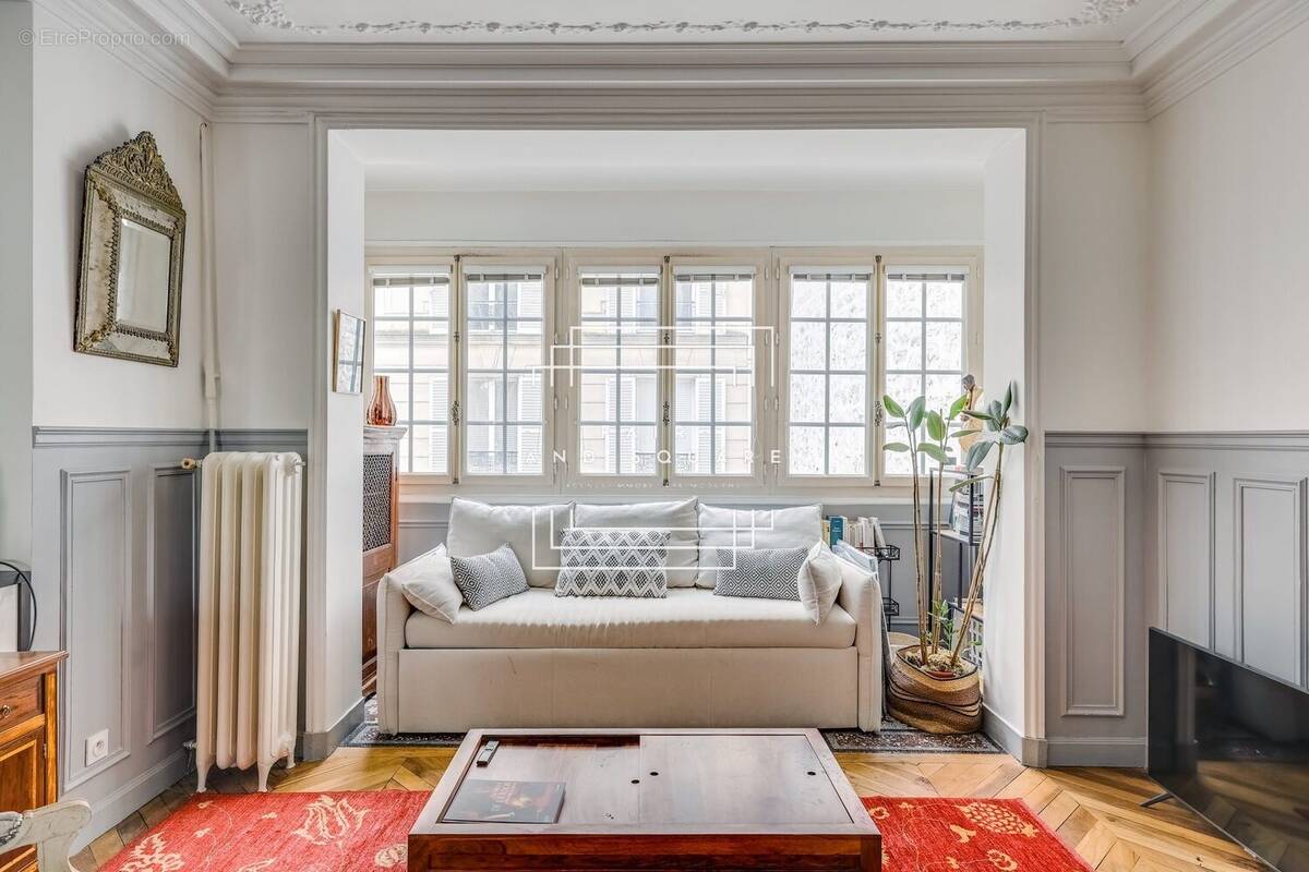 Appartement à NEUILLY-SUR-SEINE