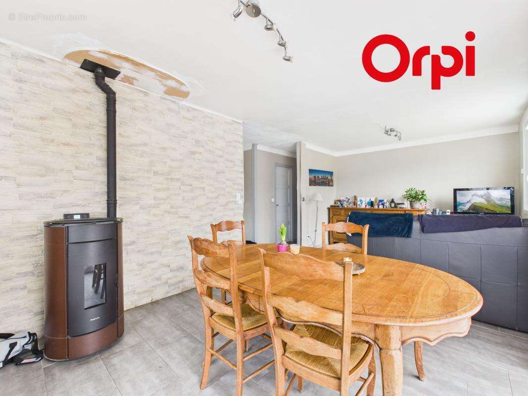 Maison à BEAUMONT-LE-ROGER