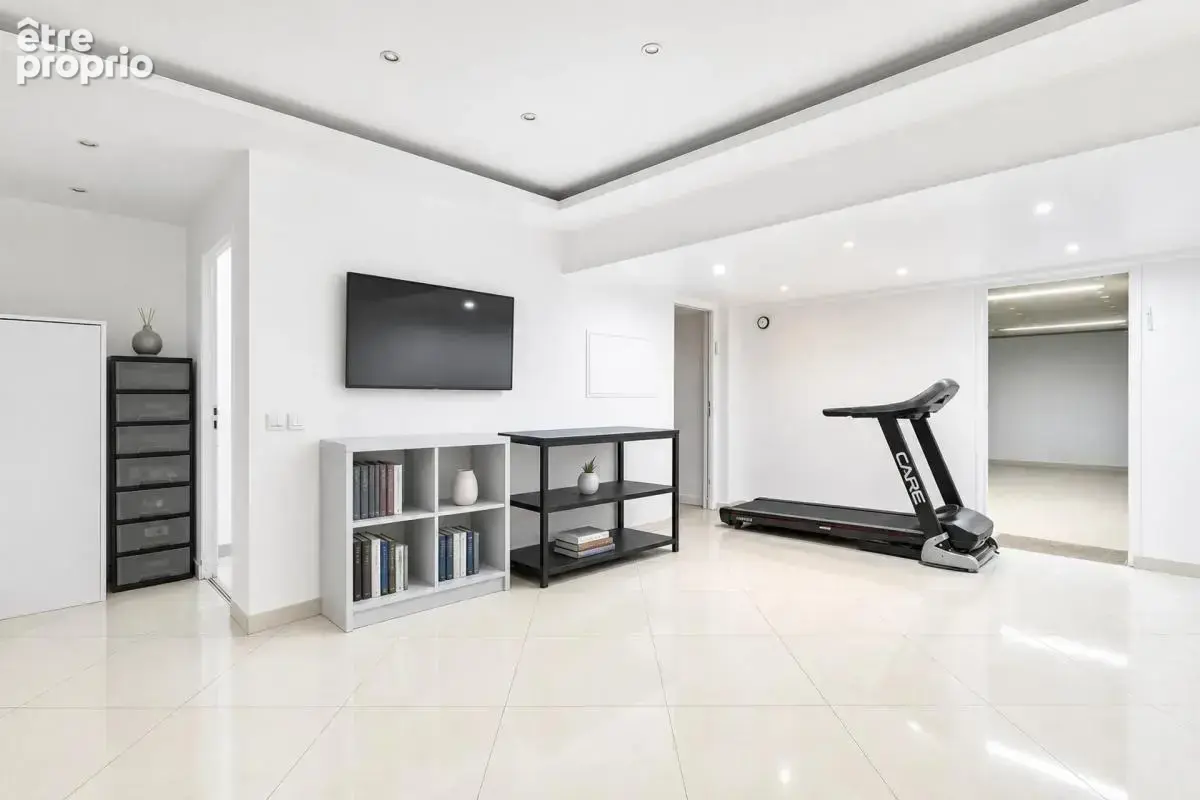Maison de 10 pièces de 228 m² à Sarcelles - photo 16