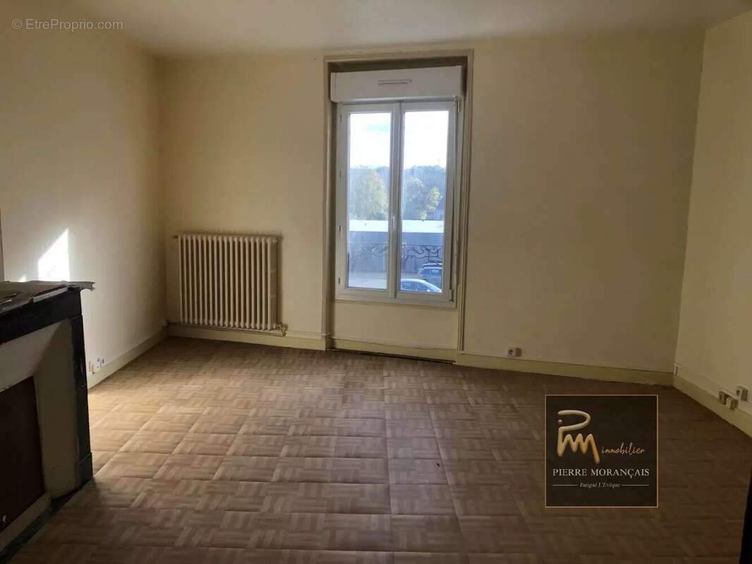 Appartement à BESSE-SUR-BRAYE