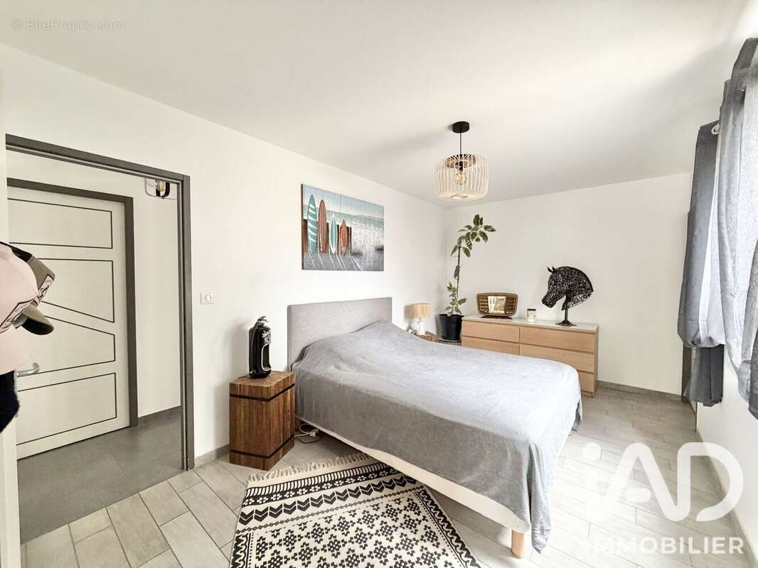 Maison 135 m² à Gujan-Mestras  - photo 9