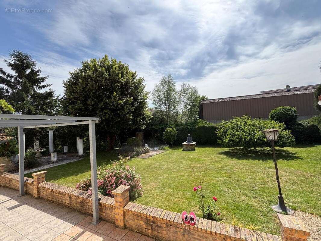 Maison 105 m² à Vrizy  - photo 2