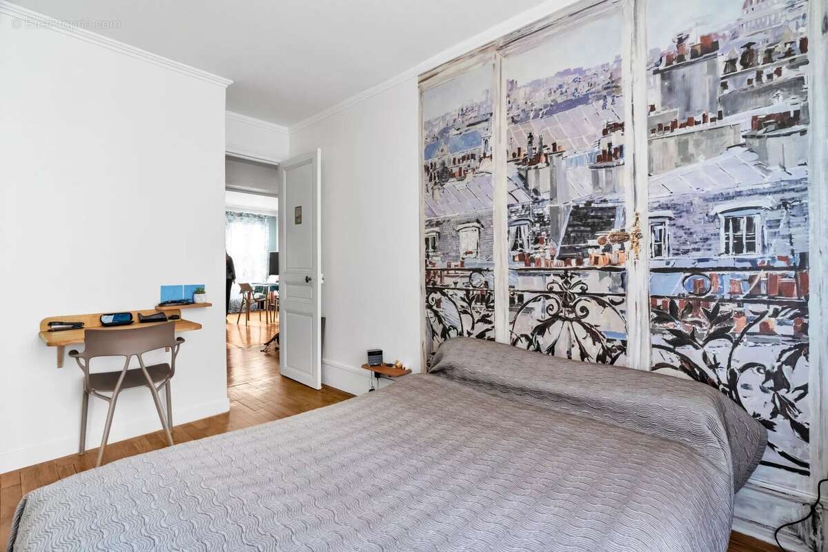 Appartement à LEVALLOIS-PERRET