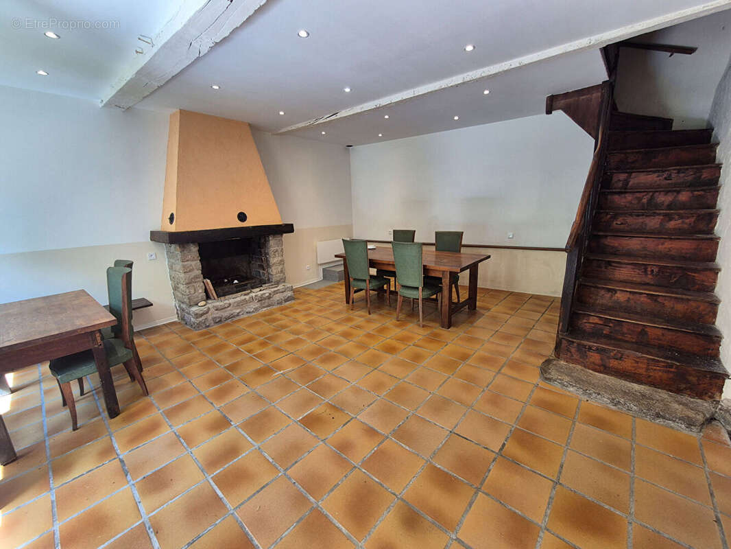 Maison Vallée de la barguillère 7 pièce(s) 150 m2 avec jardin de 996 m² - photo 5