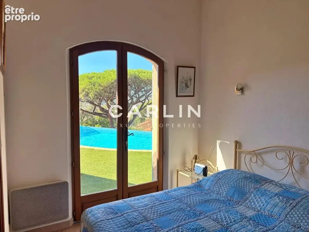 Villa avec potentiel vue mer et collines - photo 9