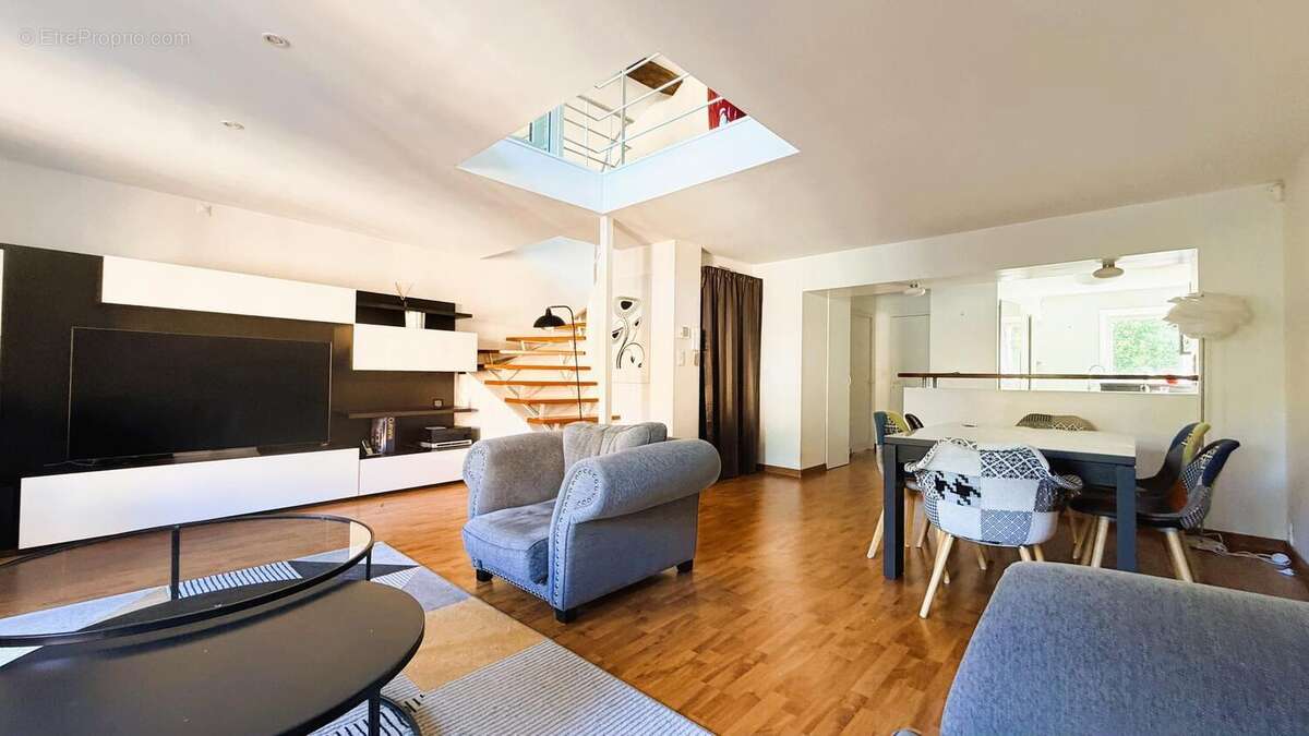 Appartement 112 m² à Ecully  - photo 3