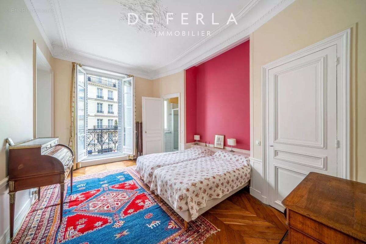 Appartement à PARIS-5E