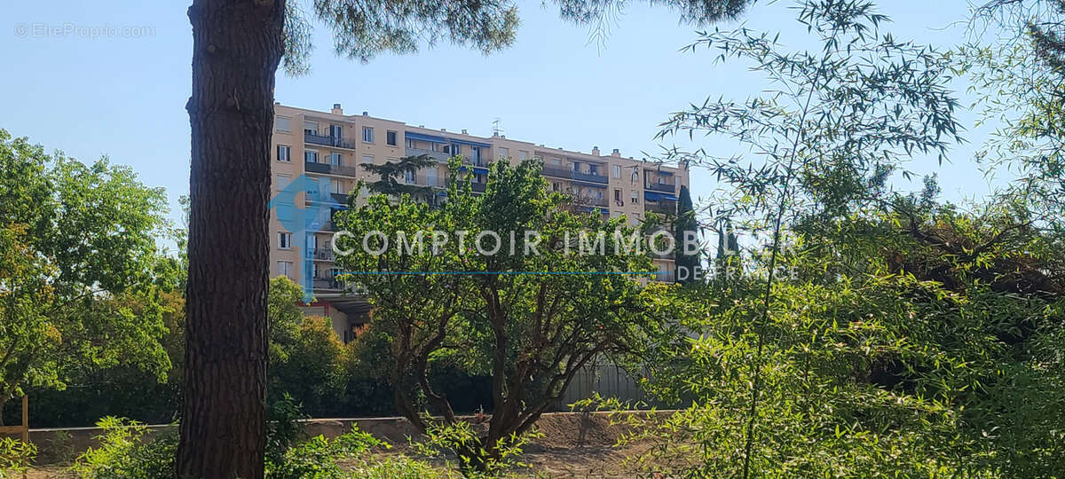 Appartement t4 (2 chambres) climatise, double vitrage, traverant, avec ascenseur, balcon, loggia, cave, parkin - photo 12