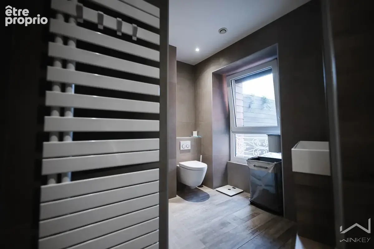 Maison de ville familiale avec dépendance aménagée, grand jardin et fort potentiel (terrain de 809m2) - photo 13