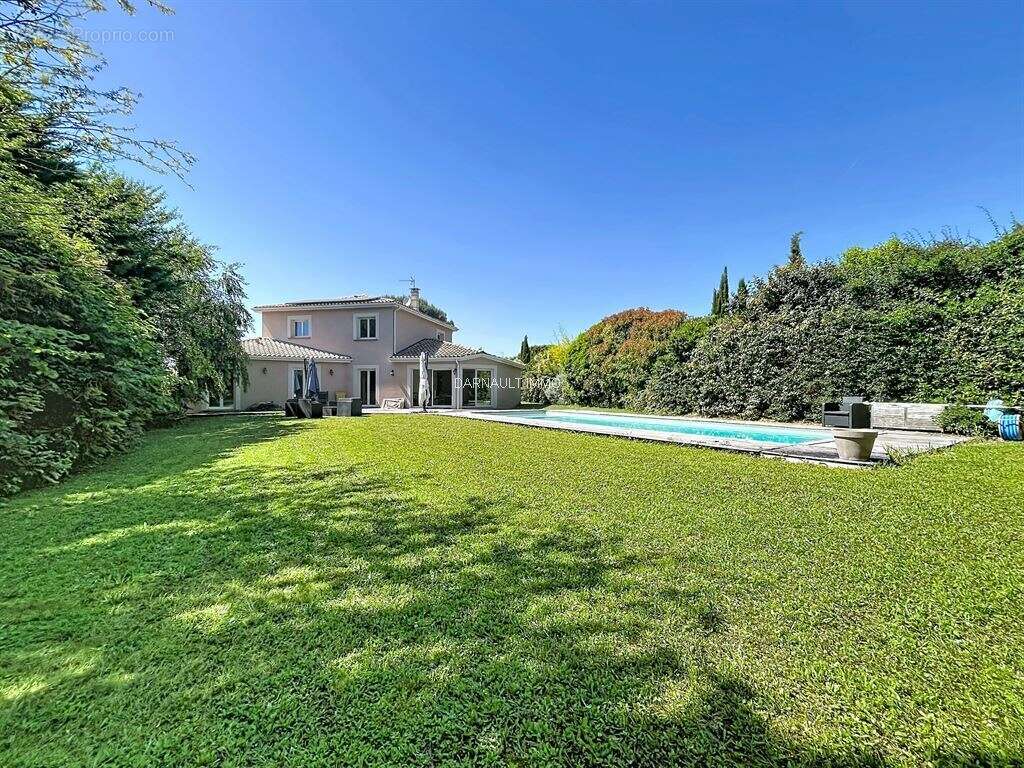 Belle villa familiale sans vis a vis au calme avec de tres belles prestations - photo 3