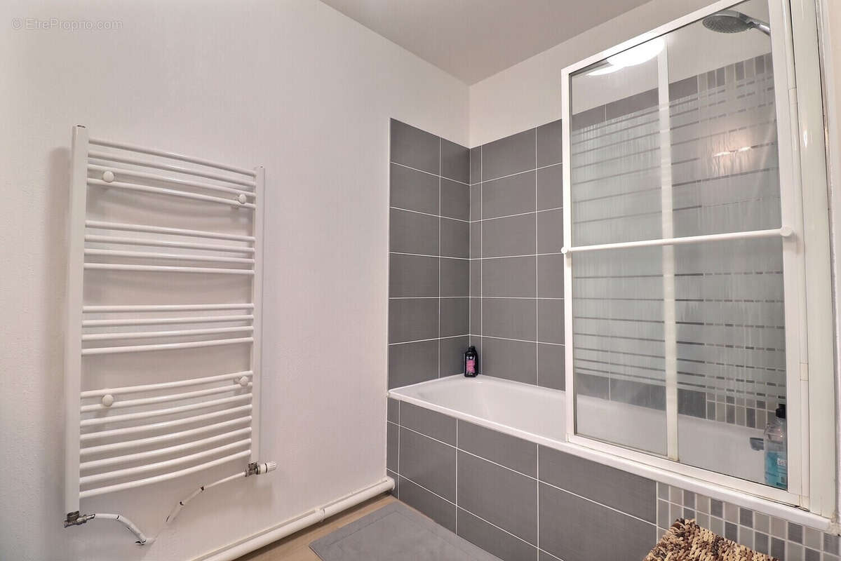 Appartement - 3 pièces - Cenon - 76 m² - photo 6