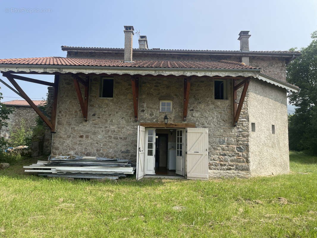 Maison à SAINT-JEAN-LA-VETRE