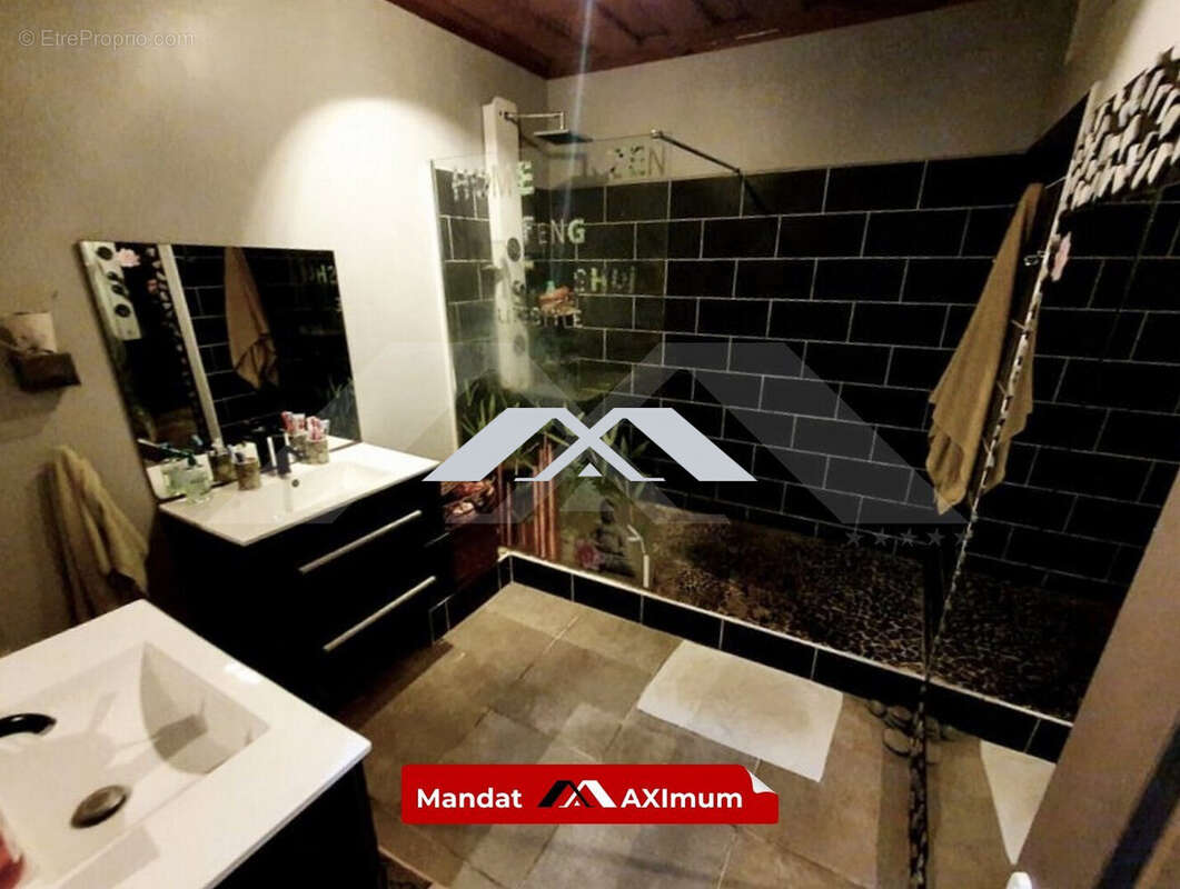 Maison 128 m² à Le Tampon  - photo 7
